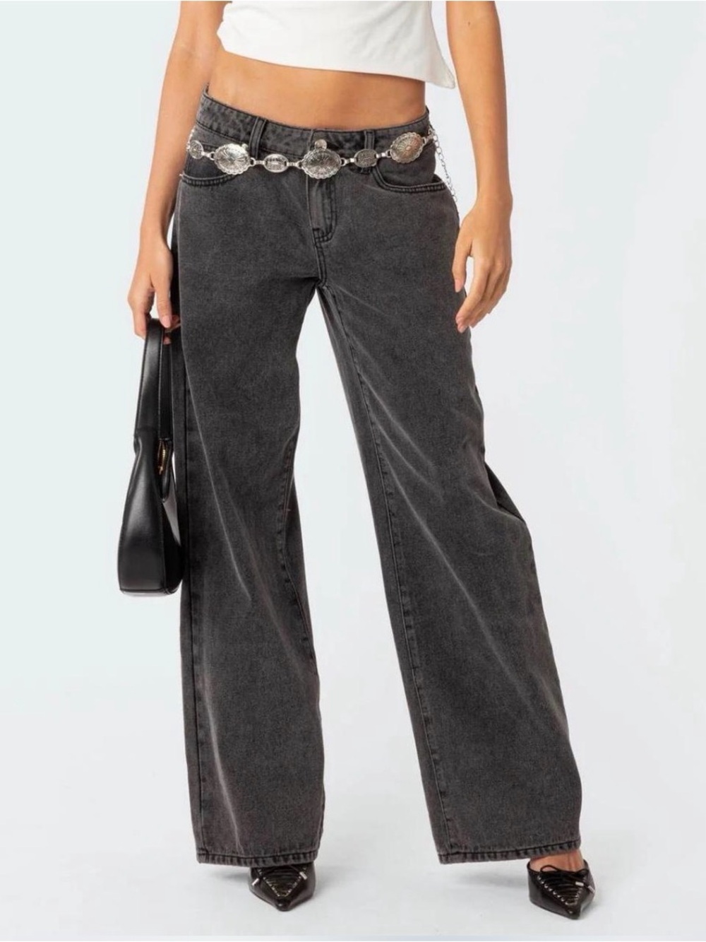 EDIKTED Wide Leg Low-Rise Jeans in Washed Black
